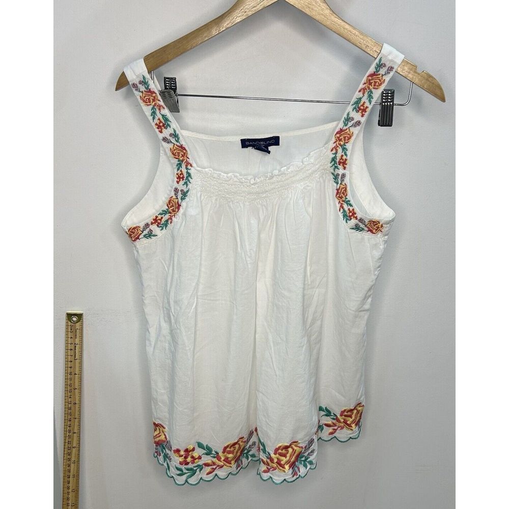 Bandolino Embroidery Top Size‎ Pm White Color 100% Cotton